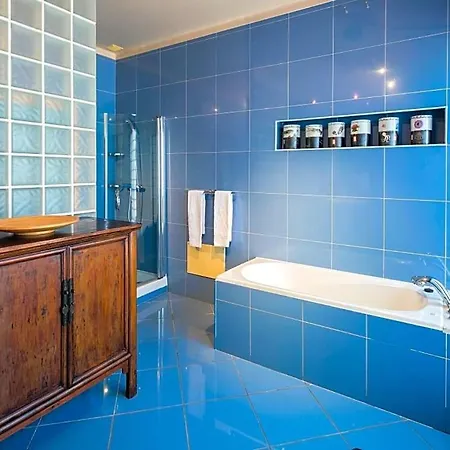别墅 Alvor Sleeps 12 Pool Air Con Wifi 波尔蒂芒